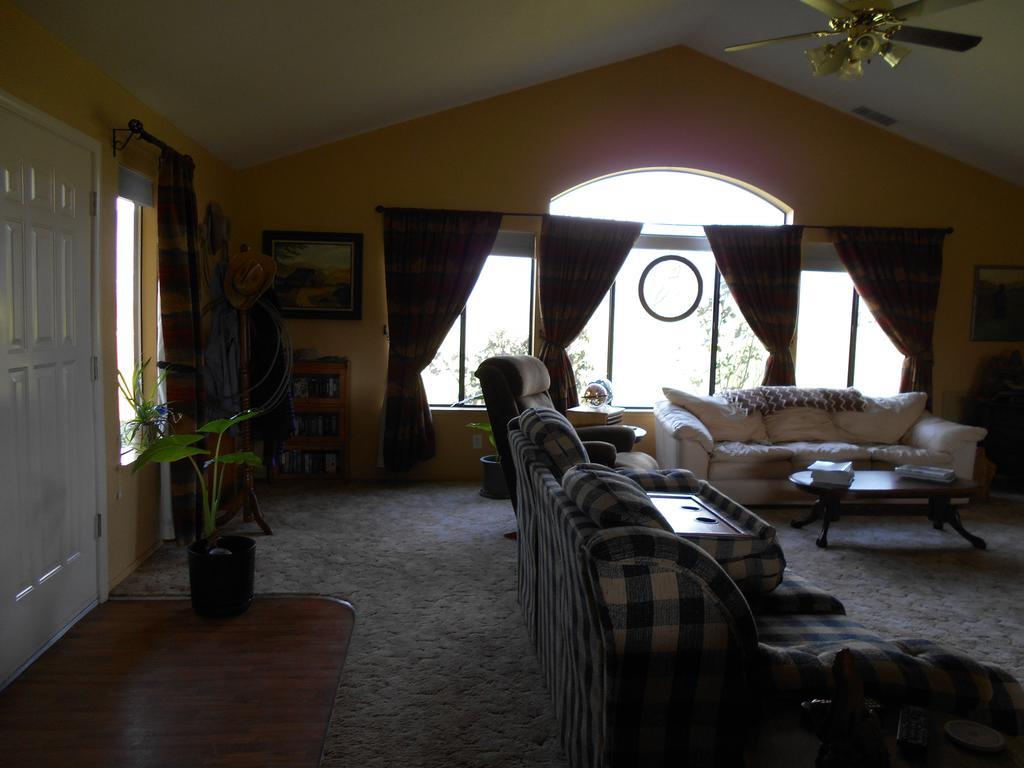 The Branded Calf Bed & Breakfast Yokuts Valley  Esterno foto